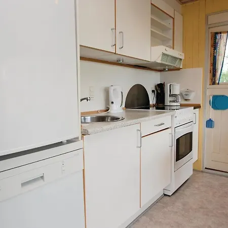 Stunning In With Kitchen بيت للعطل Hejls
